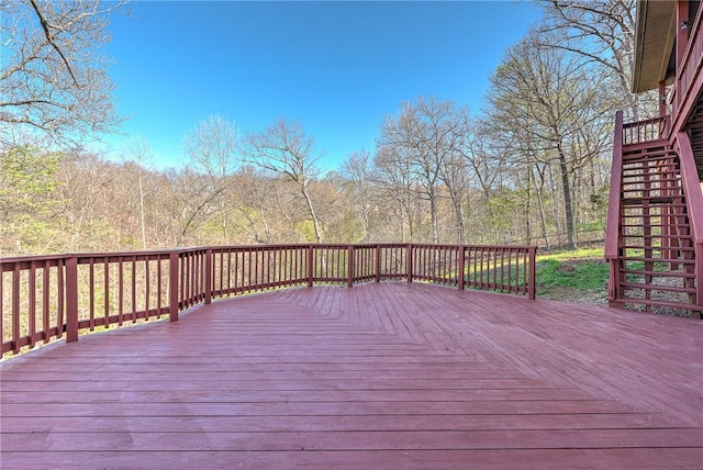 deck with stairway