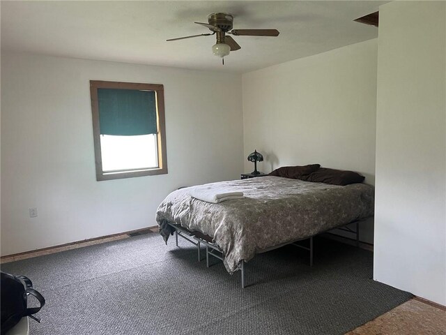 bedroom with carpet and ceiling fan