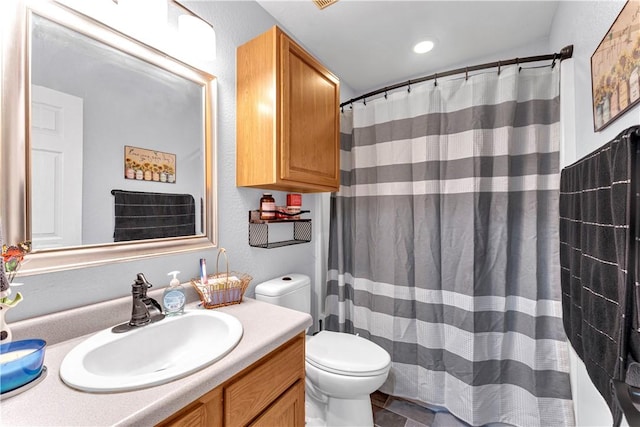 3531 Wagner Rd, Fayetteville, AR 72704 - bathroom featuring vanity, toilet, and curtained shower