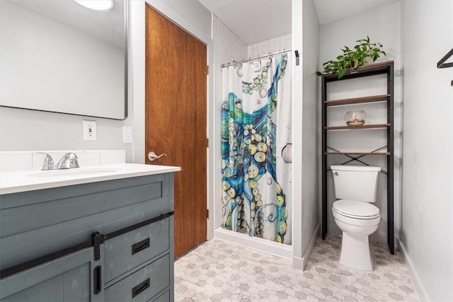 501 SE Main St, Gravette, AR 72736 - full bath with toilet, vanity, a shower with shower curtain, and baseboards