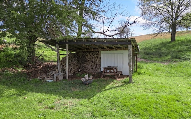 exterior space with an outbuilding