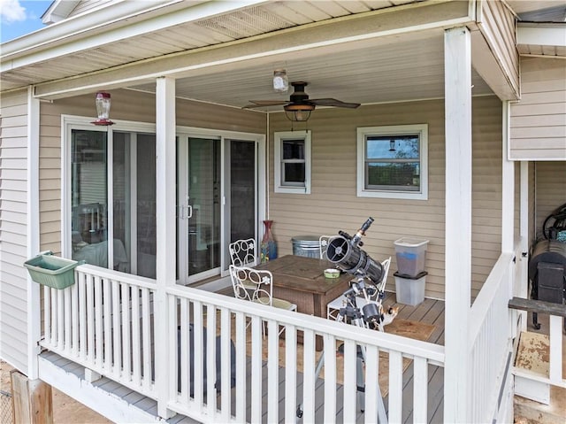 deck with ceiling fan