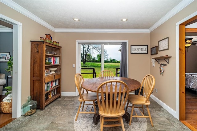 dining space featuring recessed lighting, ornamental molding, and baseboards