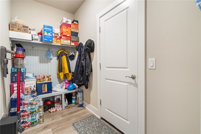 4311 SW Pawhuska St, Bentonville, AR 72713 - mudroom with wood finished floors