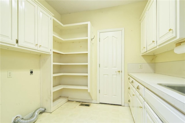 pantry featuring visible vents
