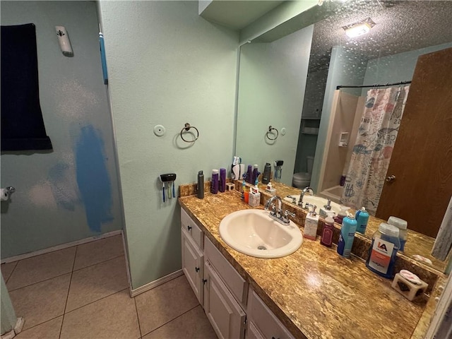 60 N Redwood Cir, Sallisaw, OK 74955 - bathroom featuring tile patterned flooring, vanity, curtained shower, toilet, and baseboards