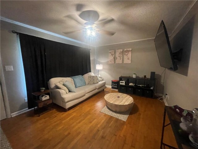 506 Oak St, Clarksville, AR 72830 - photo 4