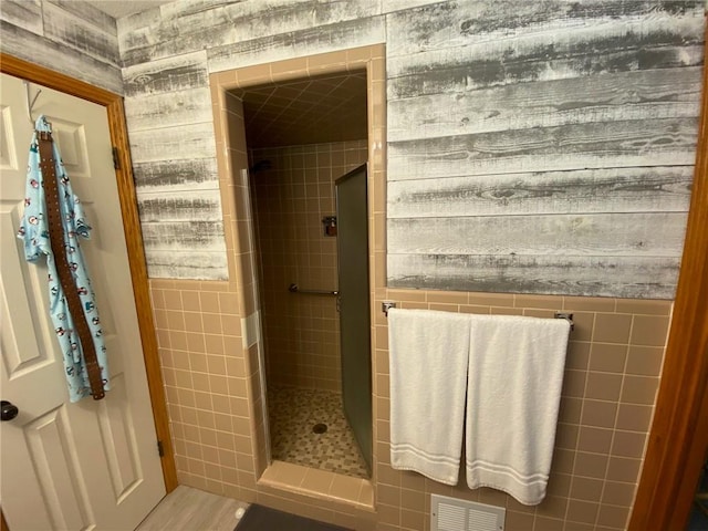 503 Skyline Dr, Harrison, AR 72601 - bathroom with a shower stall
