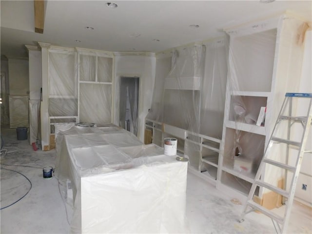 bathroom featuring concrete flooring