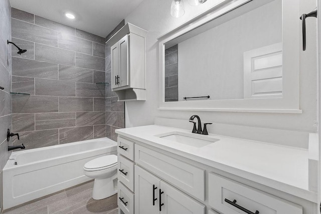 909 Budrio Ave, Tontitown, AR 72762 - full bath with toilet, vanity, bathtub / shower combination, and recessed lighting