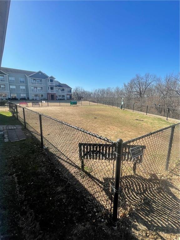 4261 Meadow Creek Cir Unit 204, Fayetteville, AR 72703 - view of community featuring fence