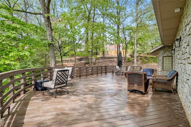 10 Spring Valley Dr, Bentonville, AR 72712 - wooden terrace with an outdoor living space