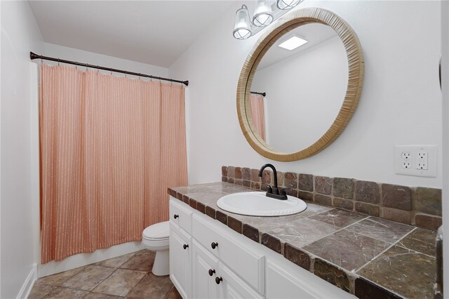 6431 Summer Shade, Van Buren, AR 72956 - bathroom featuring vanity, a shower with curtain, and toilet