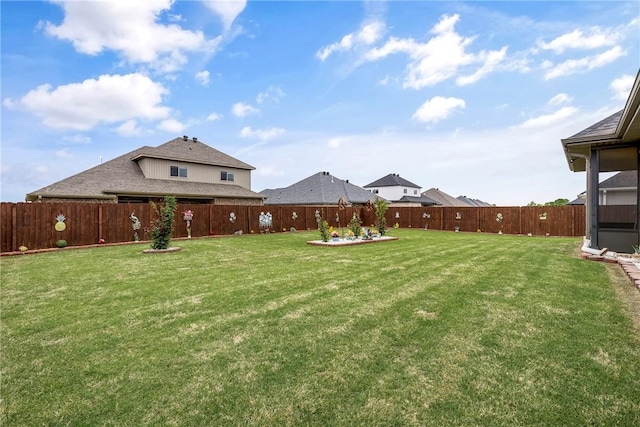 2109 Abbott Ln, Pea Ridge, AR 72751 - view of yard featuring a sunroom
