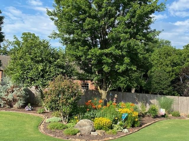 view of yard with fence
