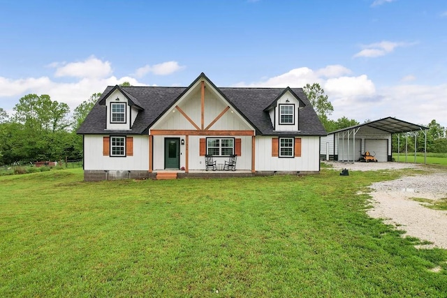 modern farmhouse featuring a detached carport, gravel driveway, and a front yard