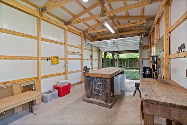 605 N Wright St, Siloam Springs, AR 72761 - interior space