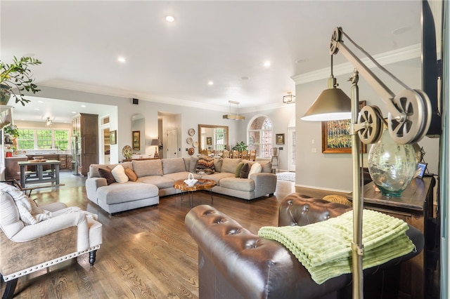 7 Croft Ledge Dr, Bentonville, AR 72712 - living area with crown molding, wood finished floors, recessed lighting, and baseboards