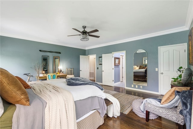 7 Croft Ledge Dr, Bentonville, AR 72712 - bedroom with wood finished floors, ornamental molding, a ceiling fan, and baseboards