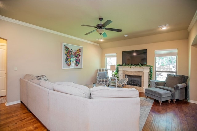 3113 Raven Ln, Fayetteville, AR 72704 - living area featuring baseboards, ornamental molding, wood-type flooring, and ceiling fan