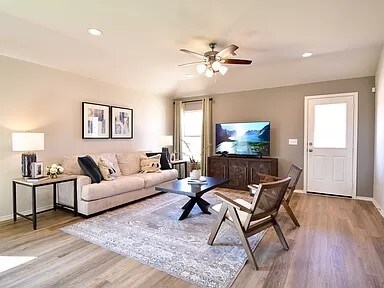 2524 E Jan St, Siloam Springs, AR 72761 - photo 4