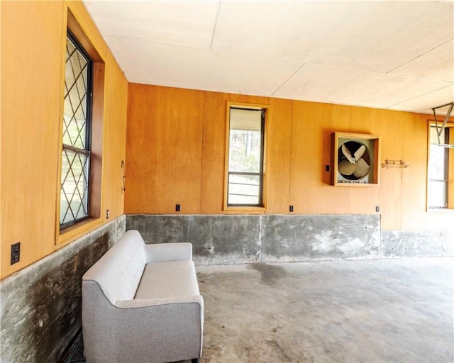 315 N Letitia Ave, Fayetteville, AR 72701 - unfurnished room with healthy amount of natural light and concrete floors