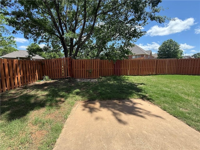 6297/6299 W Milliken Bnd, Fayetteville, AR 72704 - view of yard featuring a fenced backyard