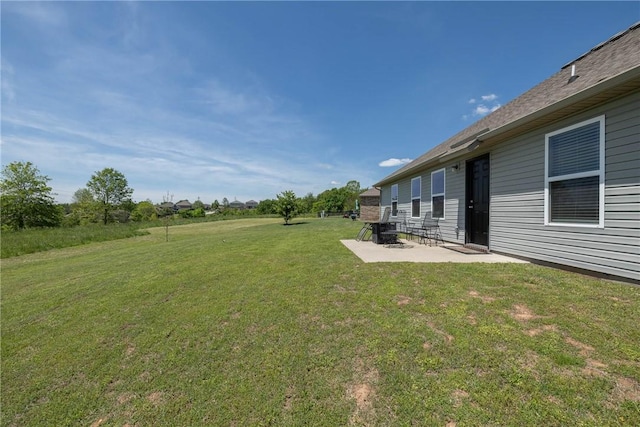 2300 Double Bogey Ln, Farmington, AR 72730 - view of yard featuring a patio area