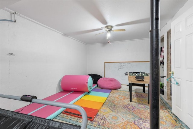 recreation room featuring a ceiling fan