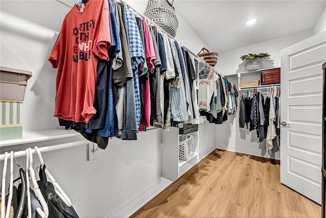 2227 Riggins Ave, Pea Ridge, AR 72751 - walk in closet featuring wood finished floors