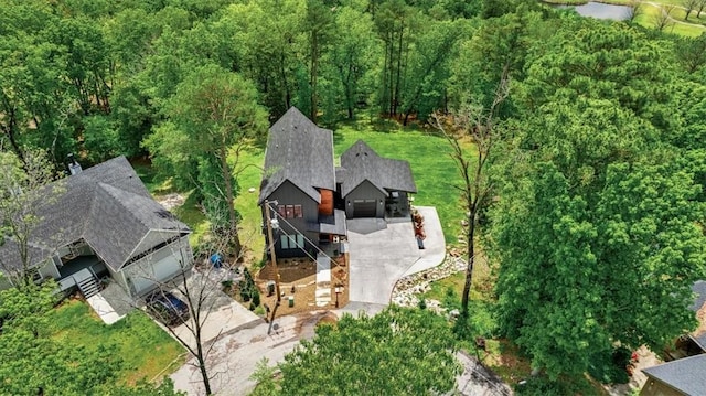 7 Thornbury Ln, Bella Vista, AR 72714 - aerial view of property and surrounding area with a forest