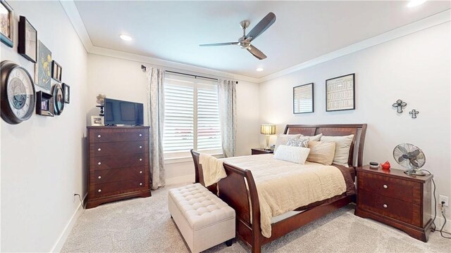 bedroom with baseboards, carpet floors, ornamental molding, ceiling fan, and recessed lighting