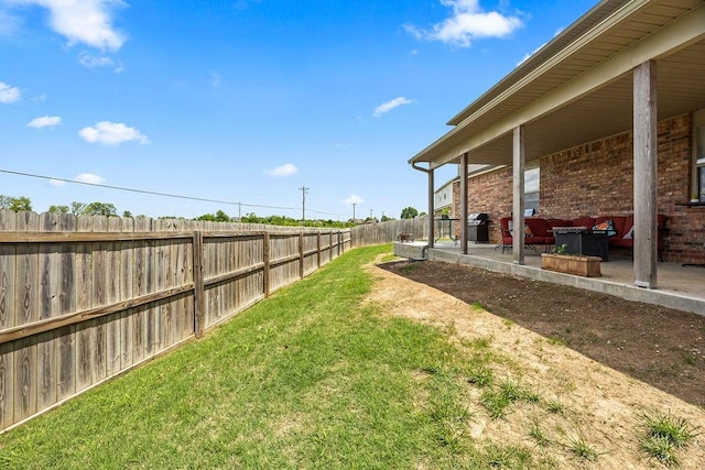 4208 SW Fieldstone Blvd, Bentonville, AR 72712 - view of yard with a patio