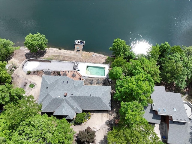 30 Brittany Ln, Bella Vista, AR 72714 - aerial view of a pool area