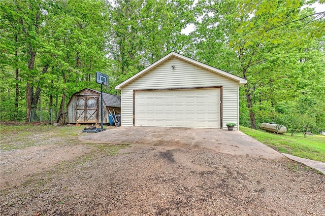 17155 Deer Park Ln, Pea Ridge, AR 72751 - detached garage with a shed and fence