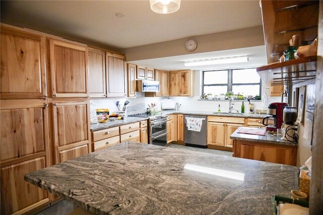 2601 Oak St, Rogers, AR 72758 - photo 5