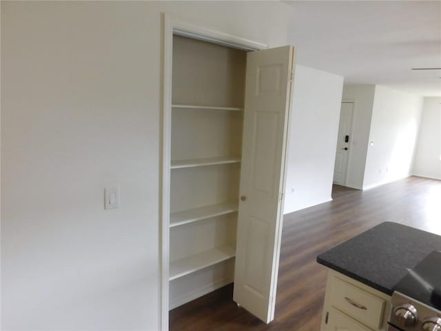 1411 Cresent St, Bentonville, AR 72712 - view of pantry