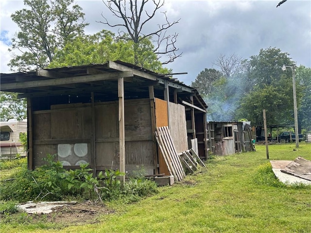 11836 Fresno Rd, West Fork, AR 72774 - view of outbuilding with an outdoor structure