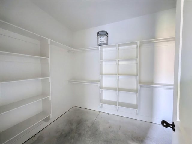10 Olmsted Cir, Bella Vista, AR 72715 - view of walk in closet