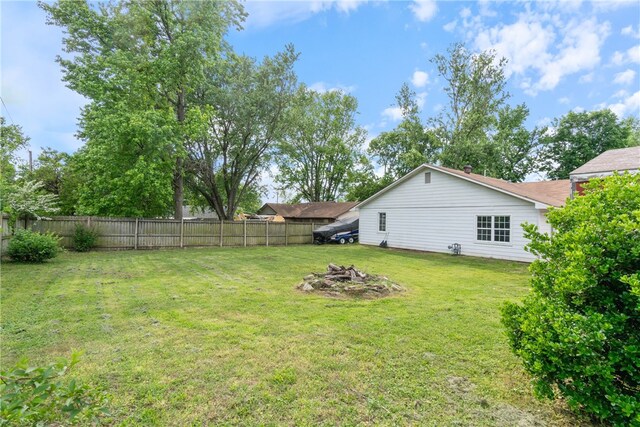 1207 SE E St, Bentonville, AR 72712 - view of yard
