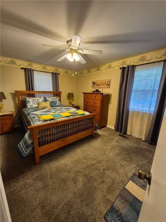bedroom featuring carpet floors and ceiling fan