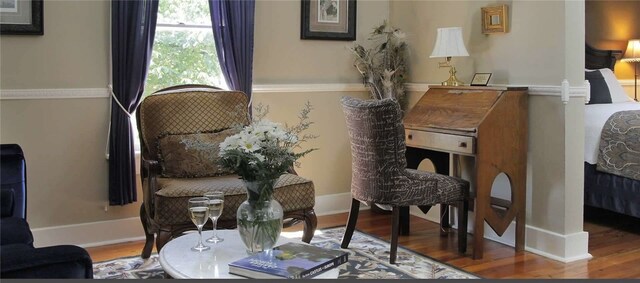 35 Kingshighway, Eureka Springs, AR 72632 - living area featuring wood finished floors and baseboards
