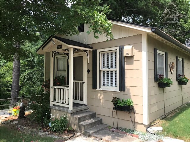 35 Kingshighway, Eureka Springs, AR 72632 - view of bungalow-style home