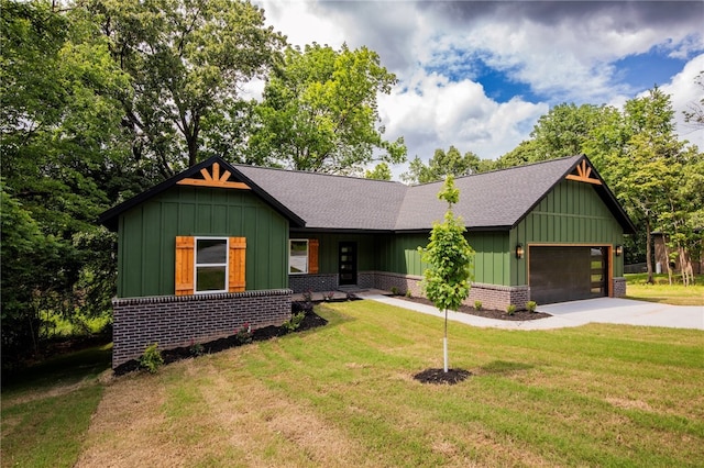 25 Lathrop Dr, Bella Vista, AR 72715 - view of front facade with board and batten siding, a shingled roof, an attached garage, driveway, and brick siding