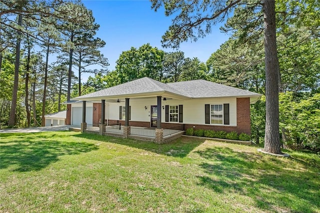 6 Rivercliff Rd, Rogers, AR 72756 - single story home with ceiling fan, brick siding, a front lawn, and a porch