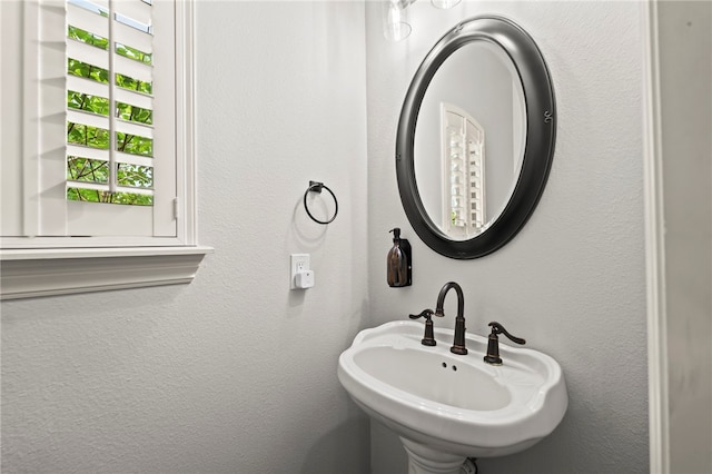 6503 S 35th St, Rogers, AR 72758 - bathroom with a sink