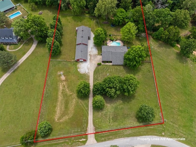view of subject property with property parcel outlined