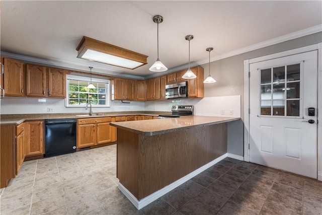 125 E Orchard Ln, Rogers, AR 72756 - kitchen featuring appliances with stainless steel finishes, a sink, crown molding, a peninsula, and brown cabinetry