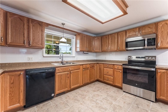 125 E Orchard Ln, Rogers, AR 72756 - kitchen featuring appliances with stainless steel finishes, a sink, brown cabinets, and backsplash