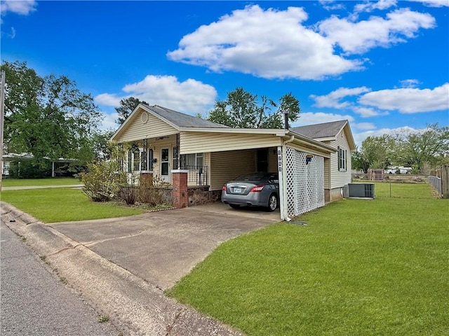 1711 W Cline Rd, Clarksville, AR 72830 - view of front of home with driveway and an attached carport